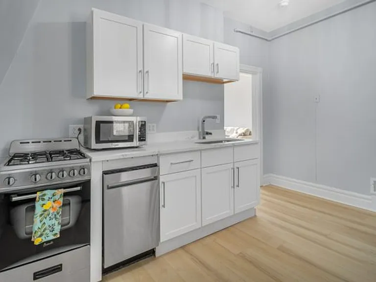 Quarry St. Apartments — Photo 19