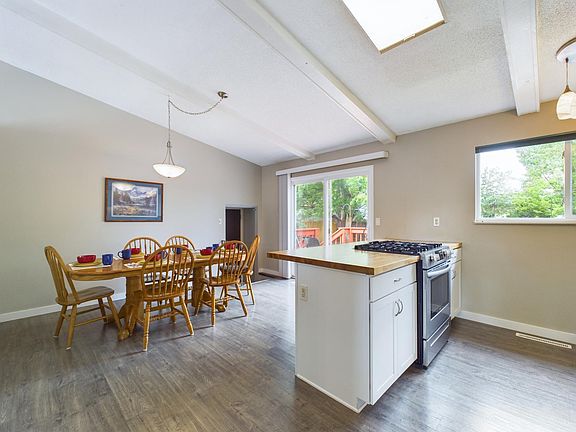 2nd image of 4803 Hackamore Dr S