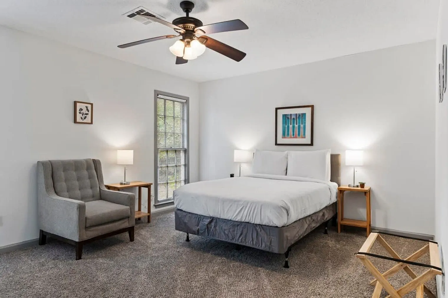 5 bed, 3.0 bath, 2292 sqft, $5,842 — Photo 3