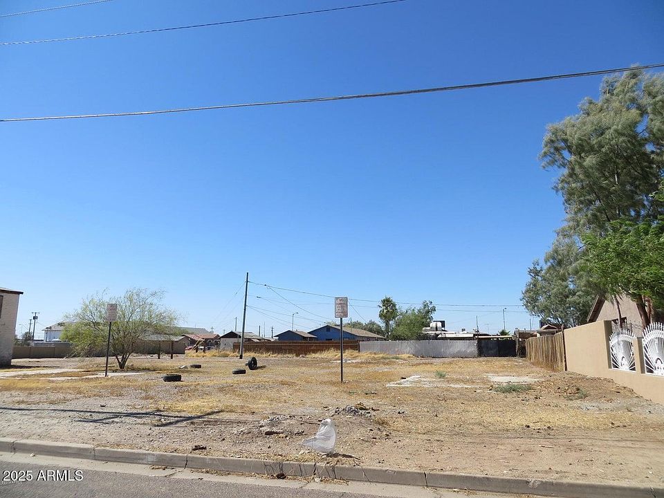 2nd image of 1518 W YUMA Street #8