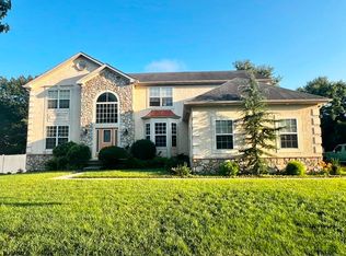 9 Equestrian Rd, Egg Harbor Township, NJ 08234