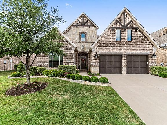 3rd image of 1323 Cottonwood Dr