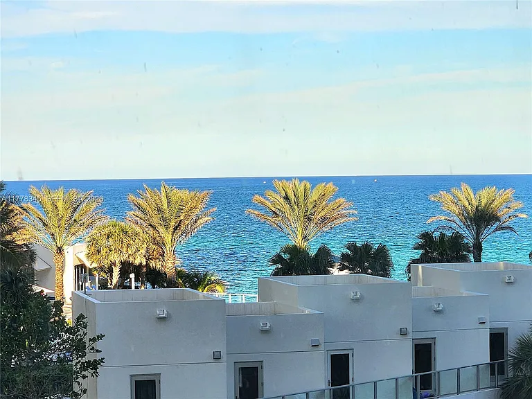 3505 S Ocean Dr #610 — Photo 3