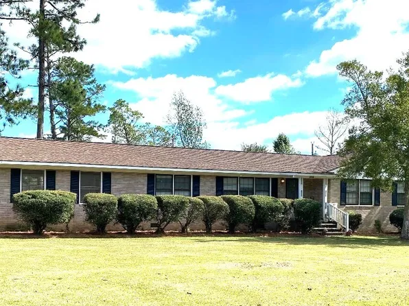 1016 Old Wadley Rd, Swainsboro, GA 30401