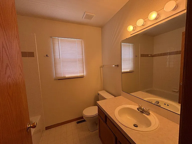 3425 Red Mountain Dr — Photo 19