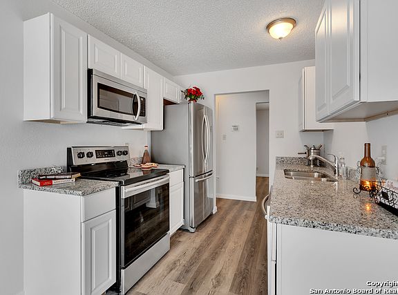 5th image of 5211 Tom Stafford Dr