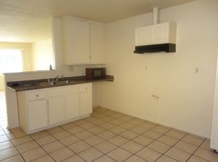 1117 W Anaheim St APT 1, Wilmington, CA 90744