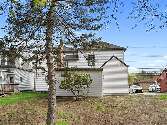 4th image of 388 Water St