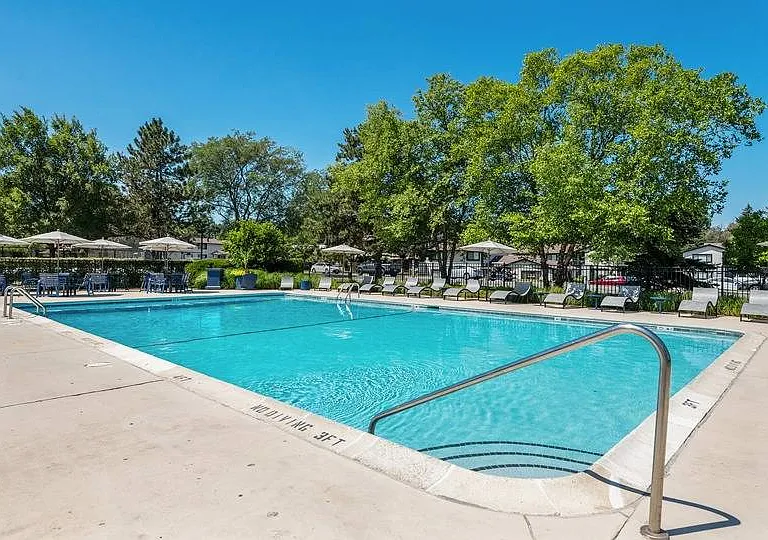 Arrive Oak Brook Heights — Photo 23