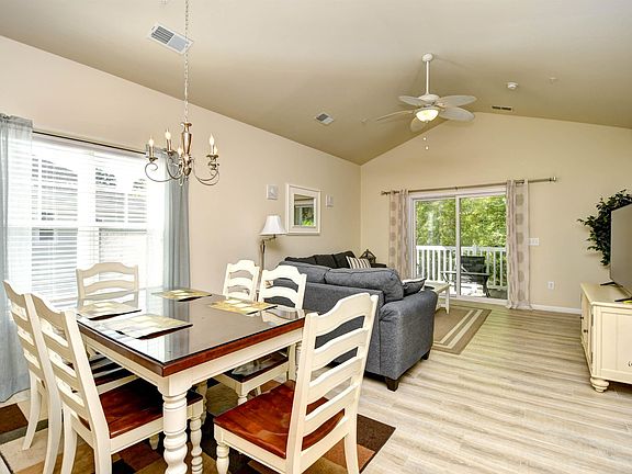 4th image of 6253 Catalina Dr. #1331