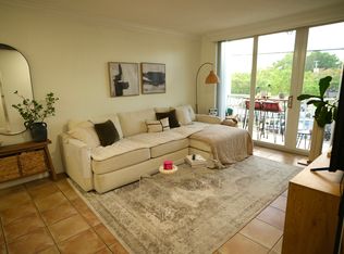 3551 SW 9th Ter APT 203, Miami, FL 33135