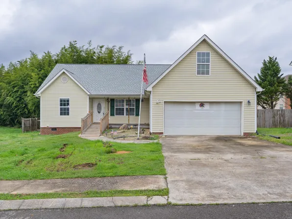 192 Round Tree Dr, Rossville, GA 30741