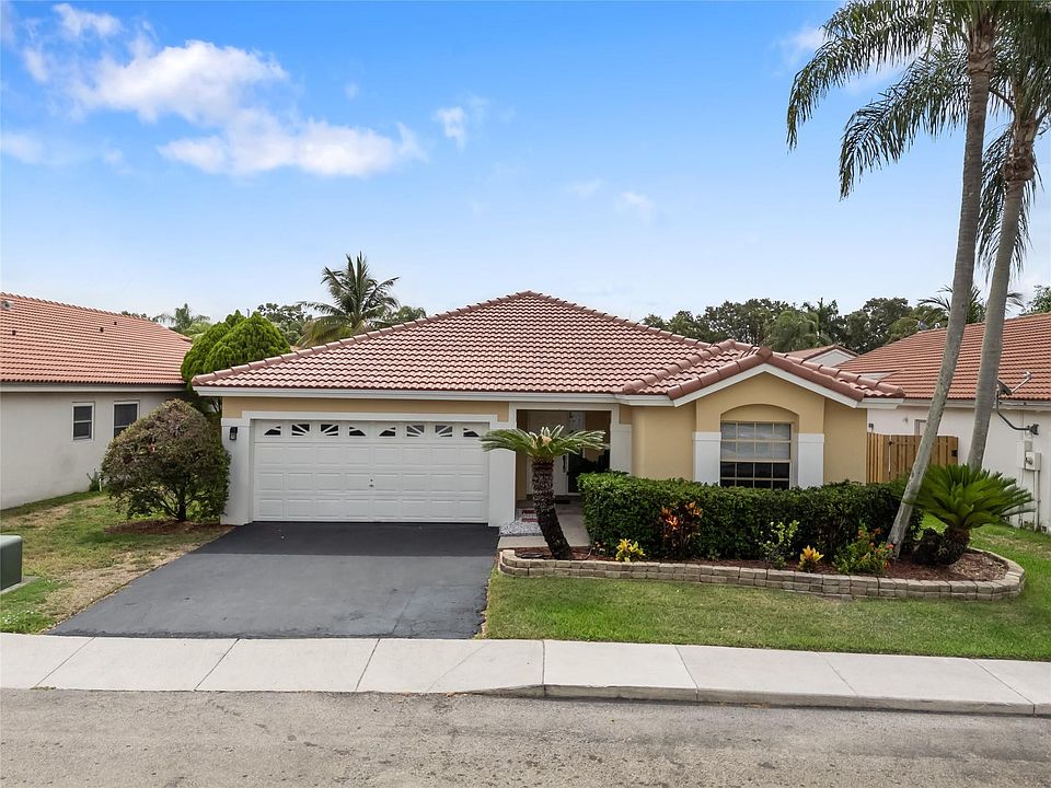 1st image of 1022 NW 125th Avenue