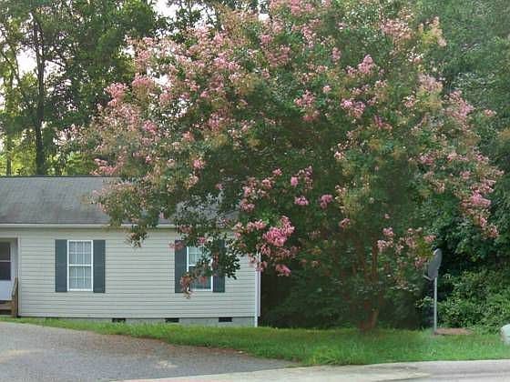 1st image of 1206 E Avenue Ct SE