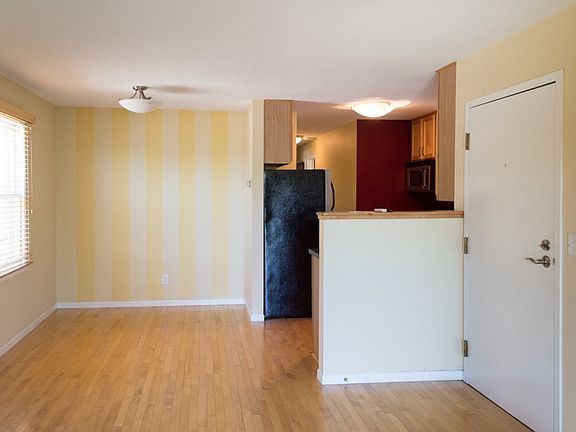 3rd image of 5130 Hiawatha Ave #G1