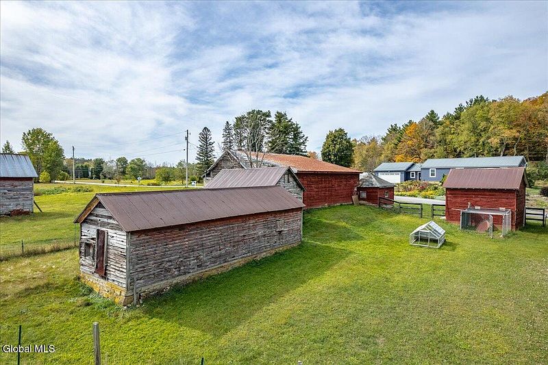 4th image of 353 Morrow Road