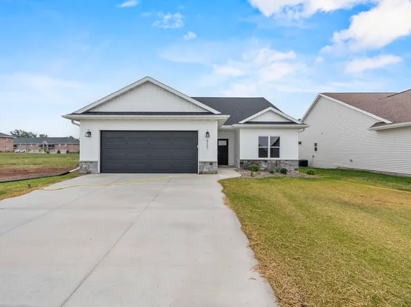 3117 Lazy Oak Ct, Green Bay, WI 54311