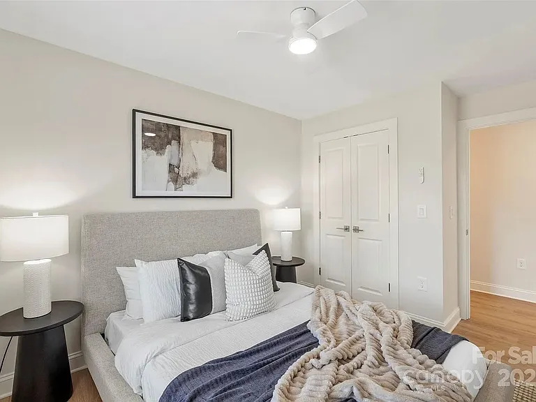 1104 Wonder Way — Photo 2