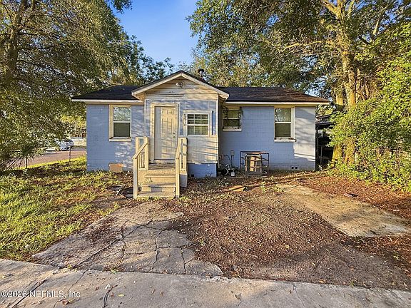 5th image of 1185 E 18TH Street