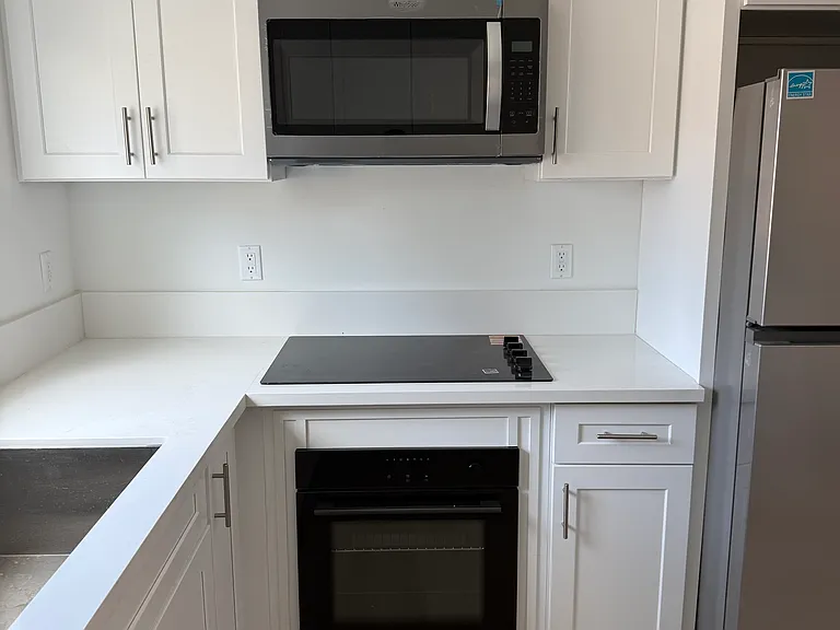 1877 W 25th St #1877 — Photo 14