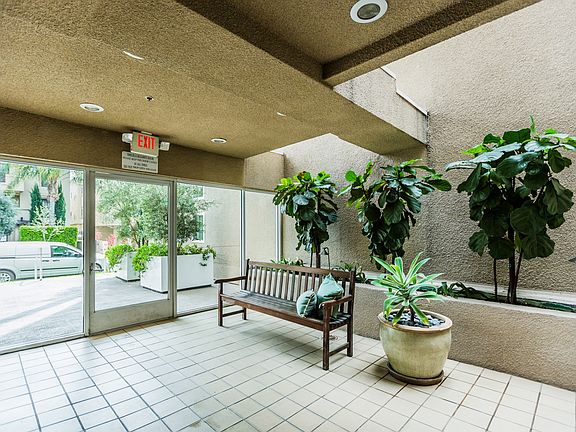 3rd image of 10629 Woodbridge St Unit 108