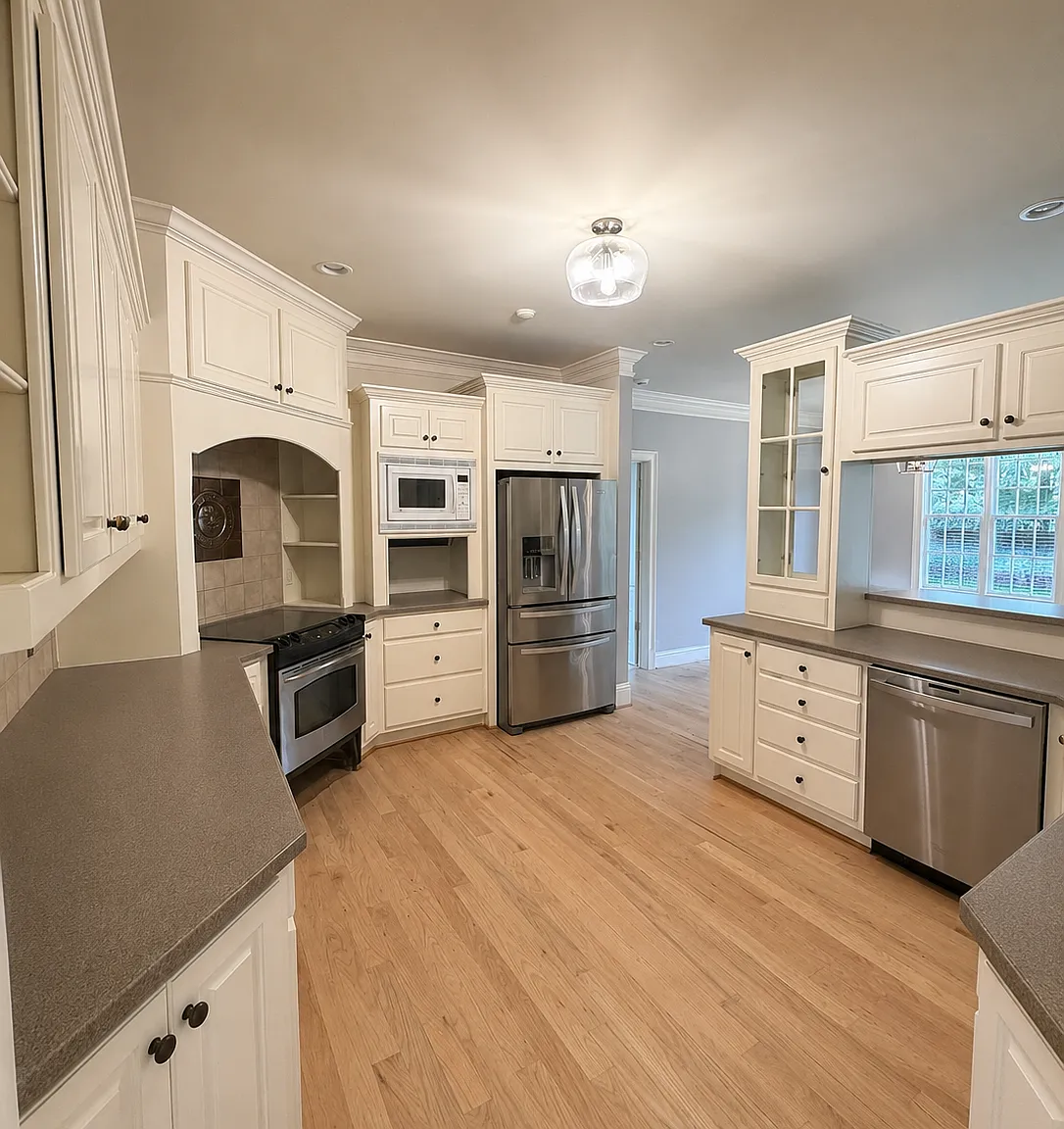 3 bed, 3657 sqft, $3,850 — Photo 2