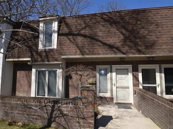 6933 W Fitzwater Rd, Brecksville, OH 44141