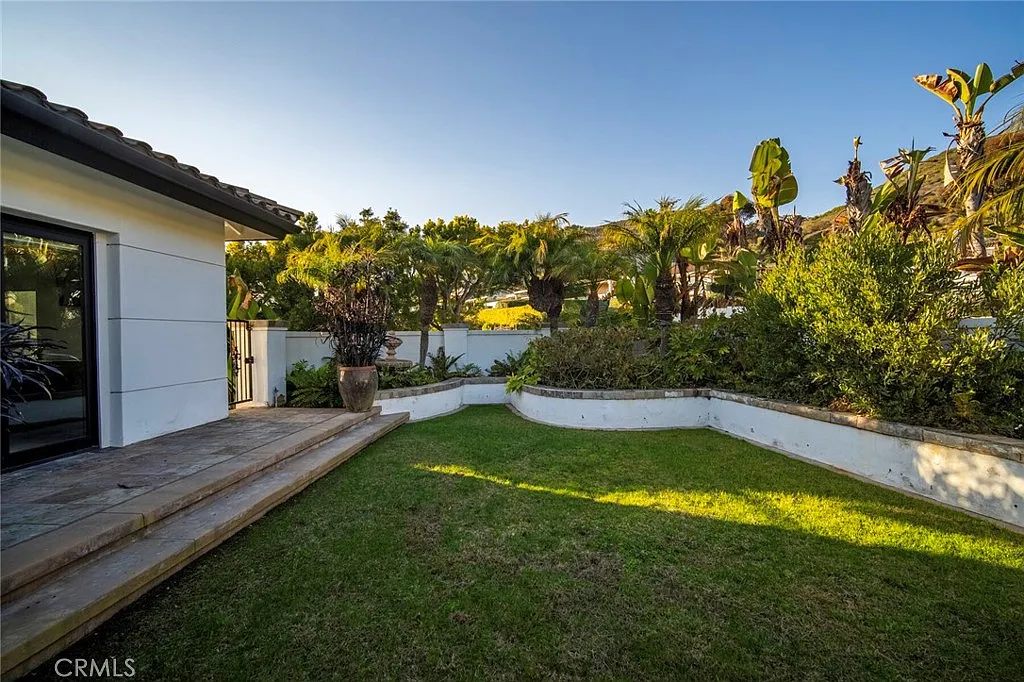 4 bed, 4.5 bath, 3770 sqft, $18,500 — Photo 4