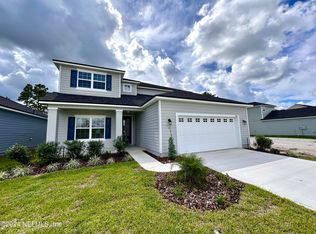 3572 Americana Dr, Green Cove Springs, FL 32043