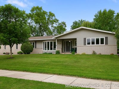 593 Alice Ave, Zeeland, MI, 49464