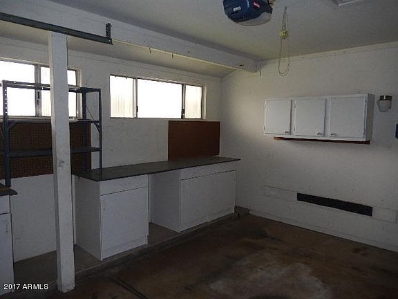 4th image of 10501 W Saratoga Cir
