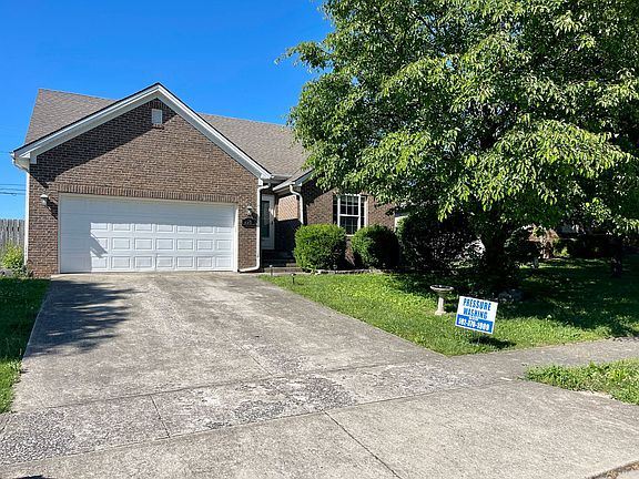 2nd image of 220 Lynwood Dr