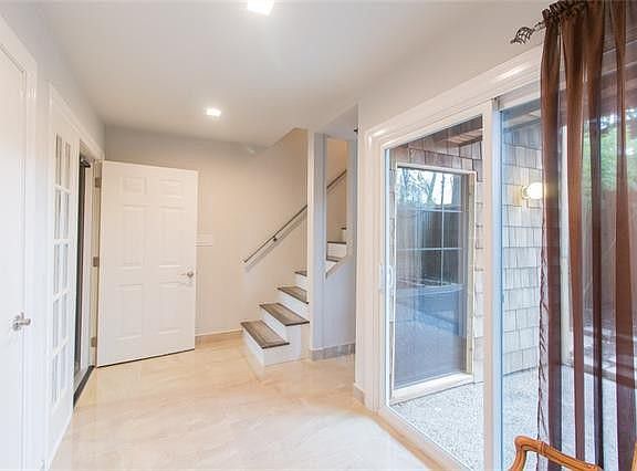 4th image of 7418 Fair Oaks Ave APT I