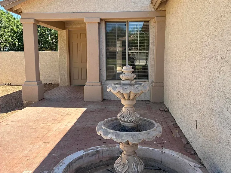 3317 E Park Ave — Photo 2
