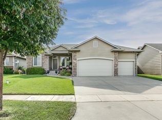 3607 N Forest Ridge St, Wichita, KS 67205