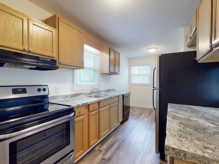 1906 Leslie Campbell Ave — Photo 9