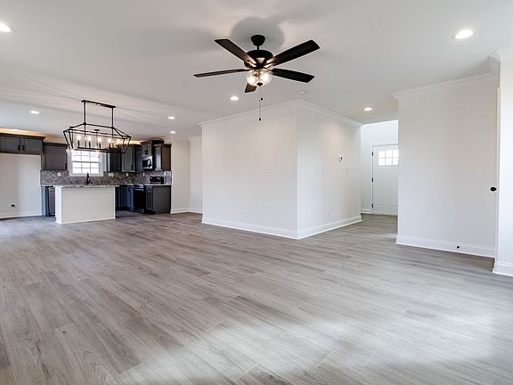5th image of 1681 Heritage Dr Lot 40