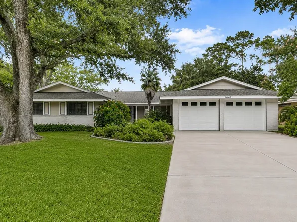 1616 Redway Ln, Houston, TX 77062