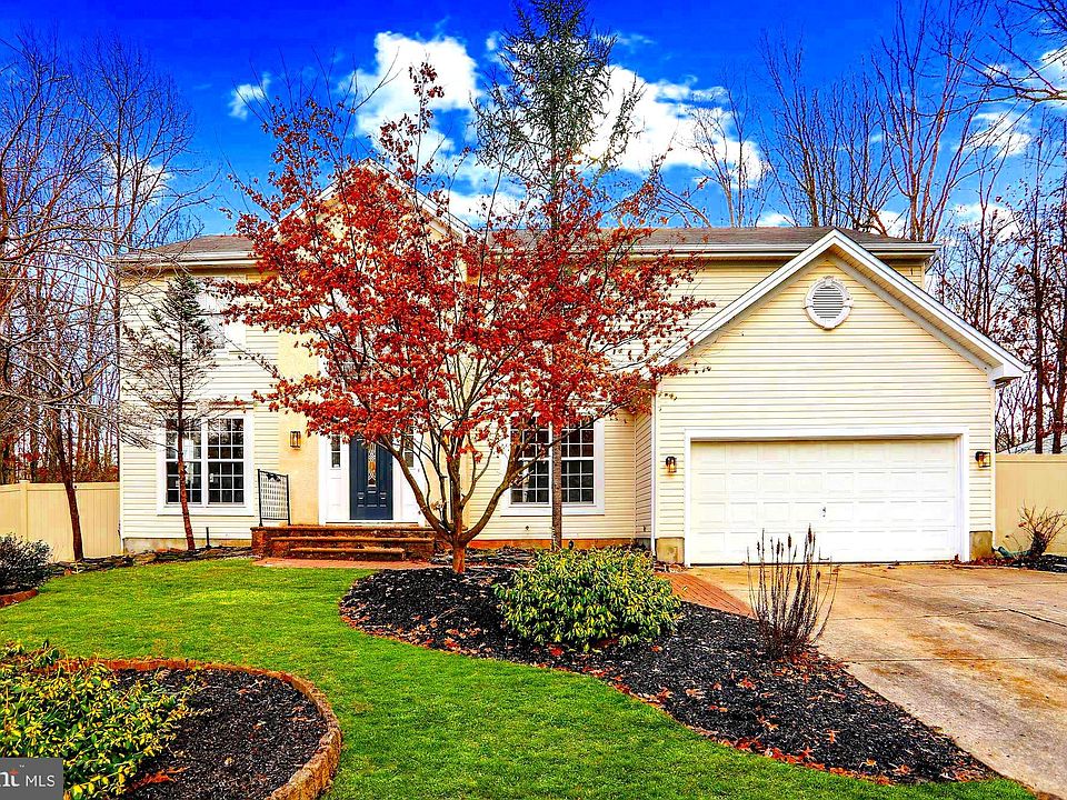 1st image of 1654 Woodland Dr