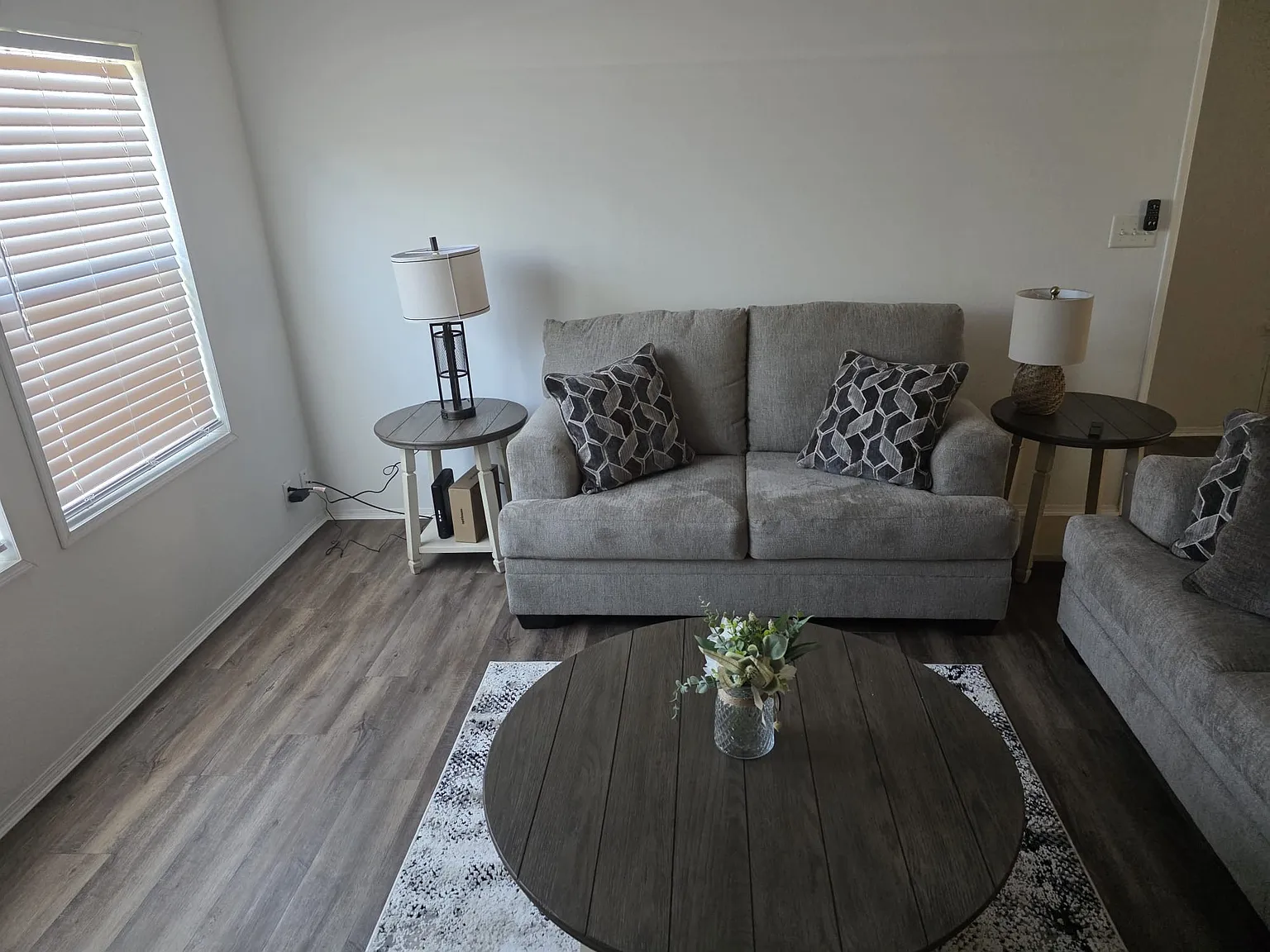3 bed, 1664 sqft, $4,500 — Photo 3