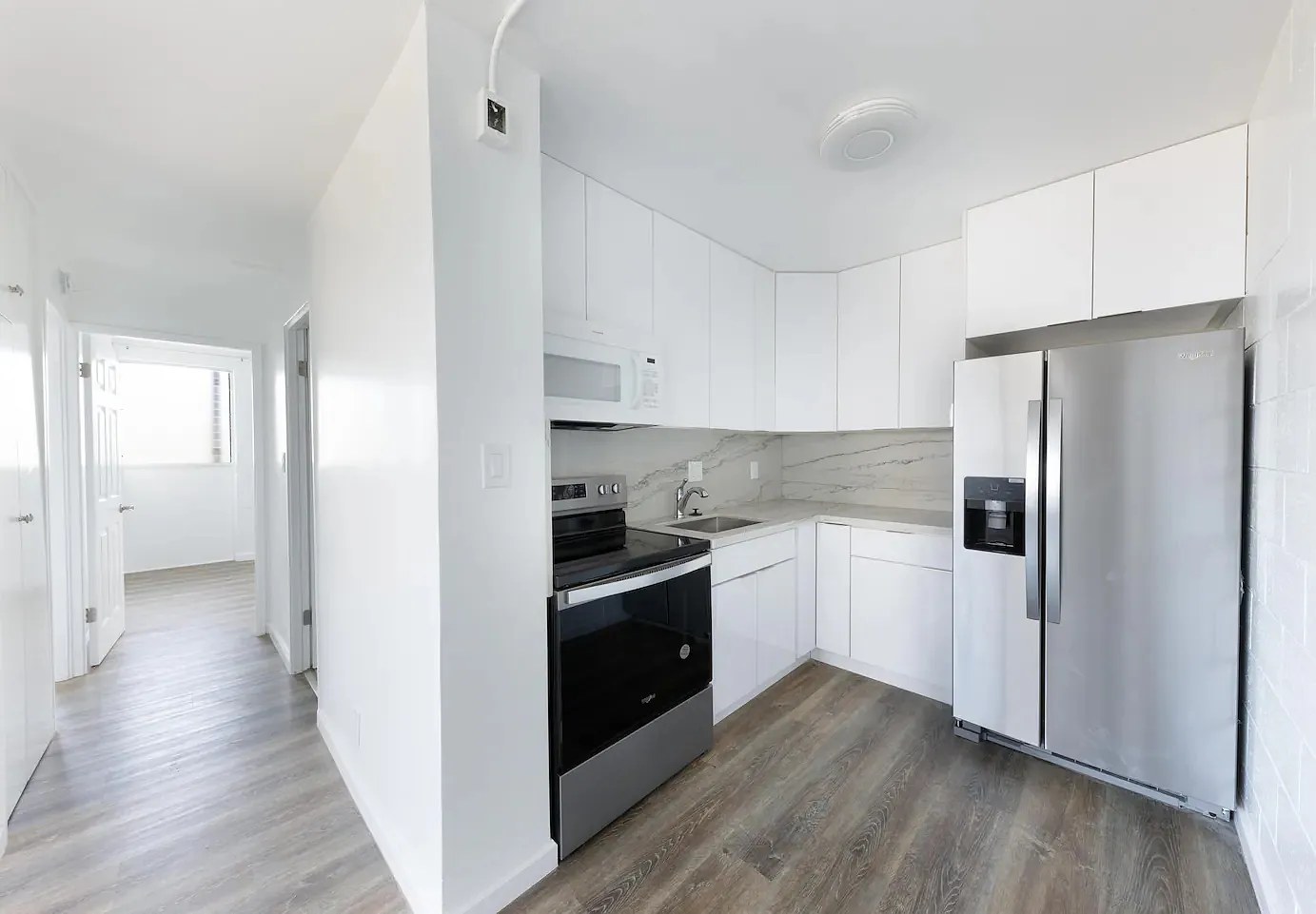 2745 Kapiolani Blvd — Photo 2