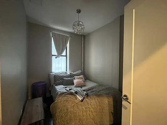 Rented by Premier One Realty LLC | media 10