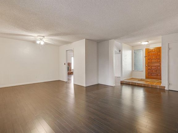 4th image of 3618 W Whitendale Ave