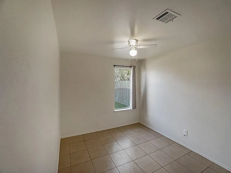 121 Shenandoah Trl — Photo 22