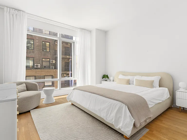 18 W 48th St #15E — Photo 4