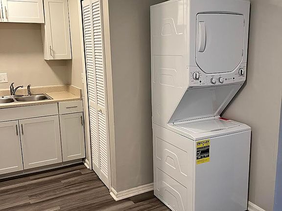 3rd image of 432 E 14th Ave APT 5