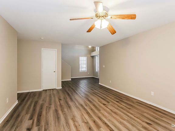 3rd image of 5009 Sparkling Sky Ave