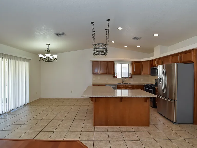 11766 E Alpha Way — Photo 8