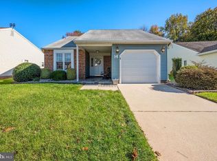 14 Falmouth Dr, Mount Laurel, NJ 08054