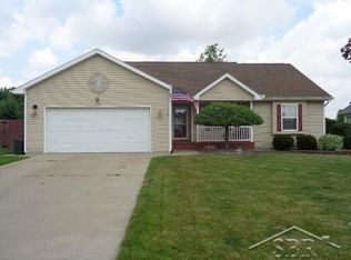 11312 Amber Ct, Freeland, MI 48623